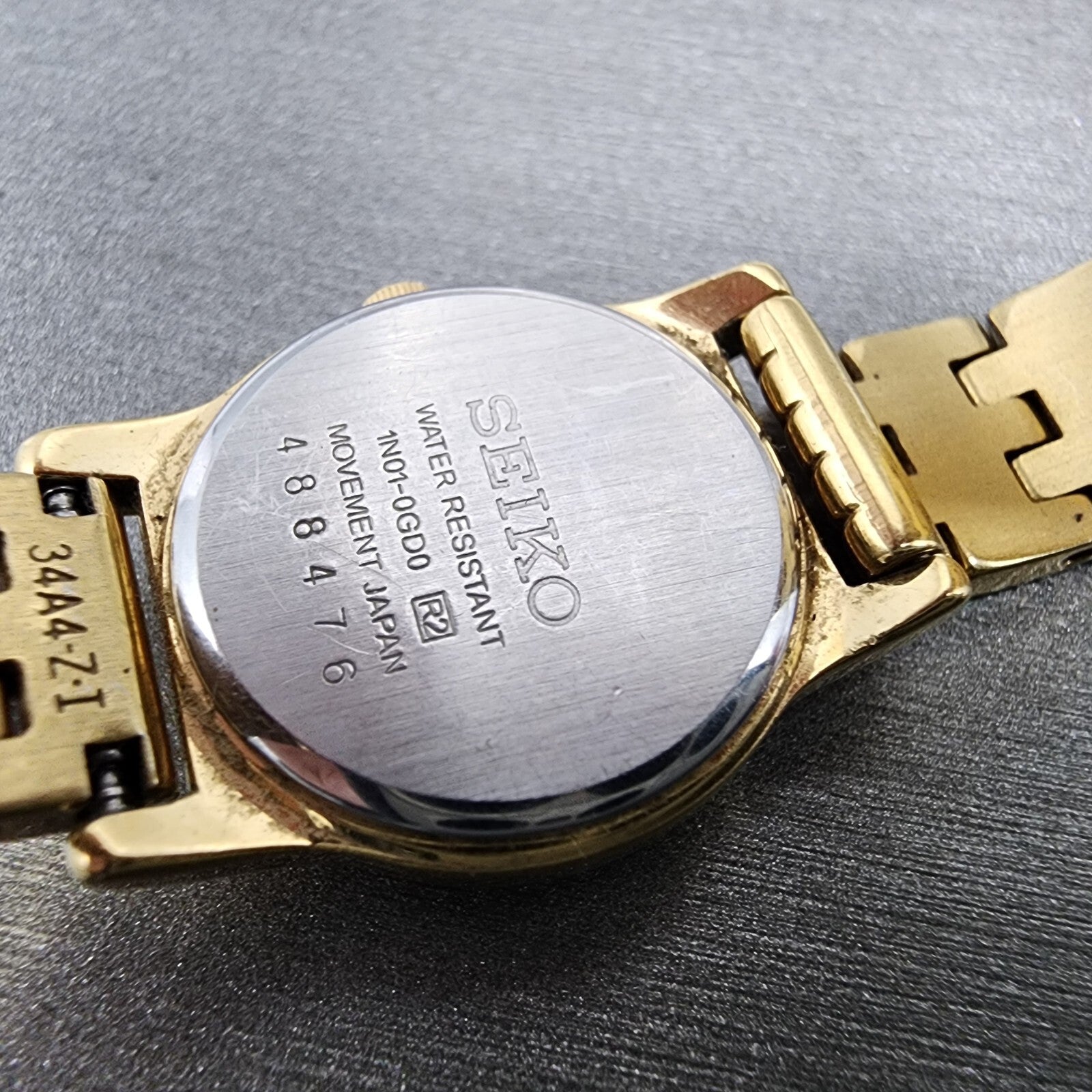VTG Seiko Watch Women 19mm Black Dial Gold Tone Round 1N010GD0 New Battery9