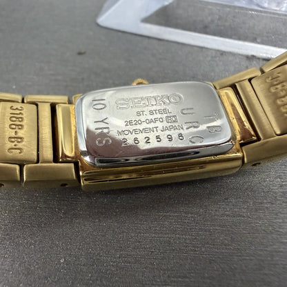 Seiko Tank Watch Women 15mm Champagne Dial Gold Tone 2E200AF0 New Battery10