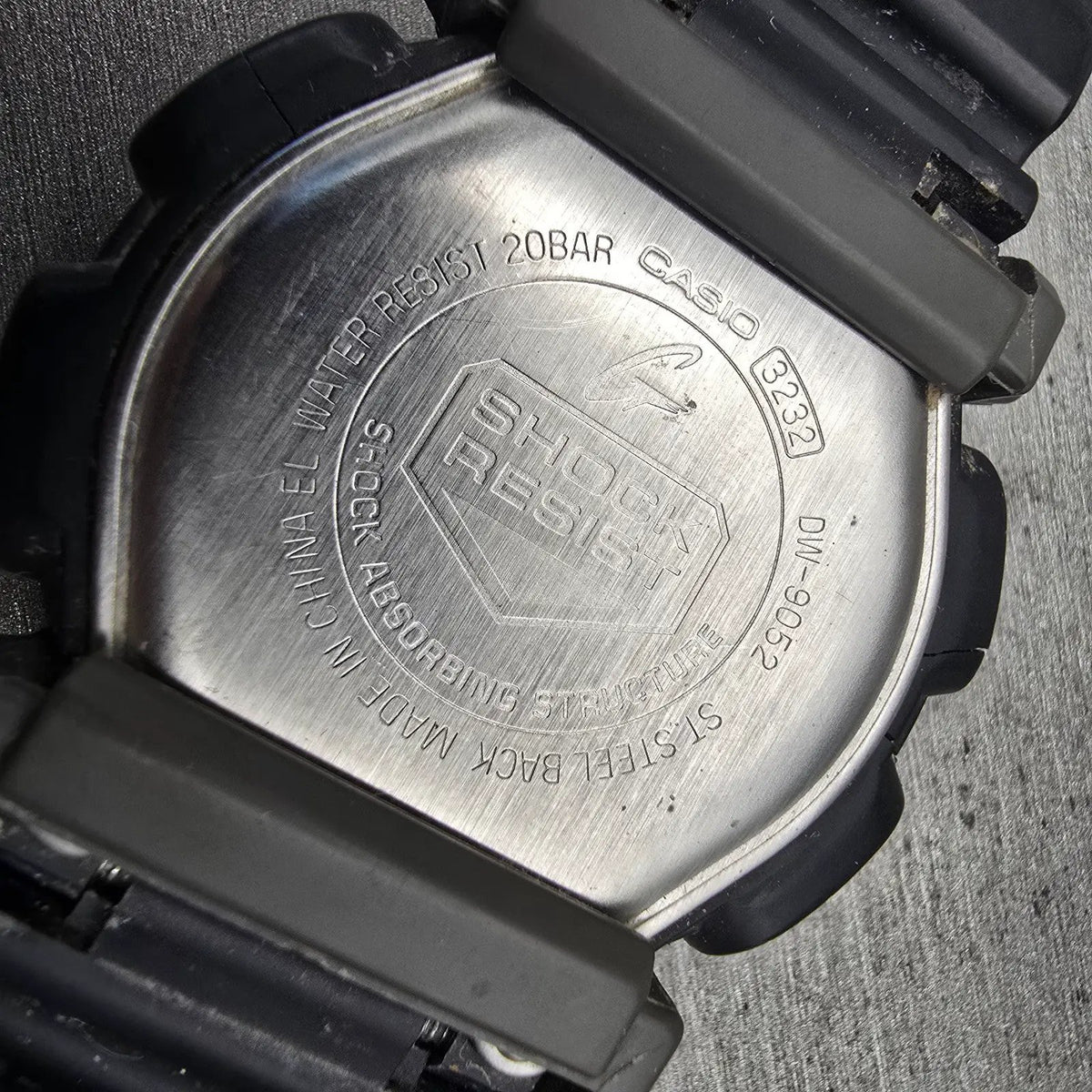 Casio G-Shock DW-9052 Watch Men 46mm Black Dial Black Chrono Alarm New Battery10