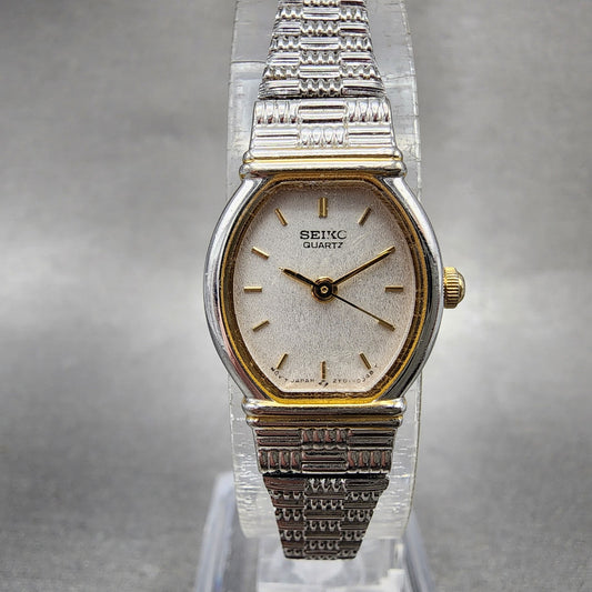 Seiko Watch Women 17mm White Dial Two Tone Oval 2Y015C09 New Battery VTG0