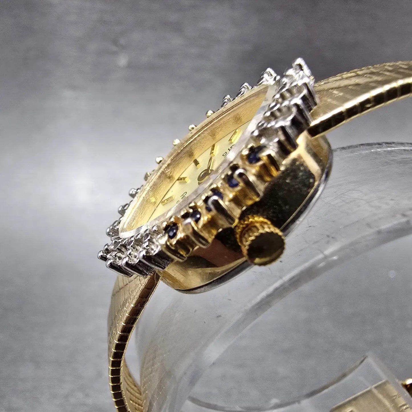 Armitron Deauville Diamond Watch Women 15mm Gold Dial Gold Sapphire Oval NewBatt2