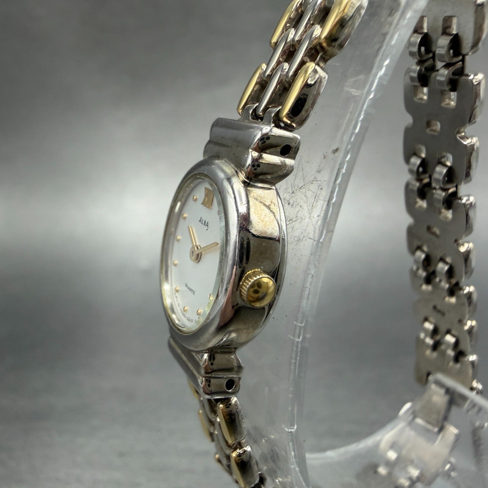 Seiko Alba Watch Women 15mm Silver Dial Two Tone Oval Y520-5070 New Battery VTG2