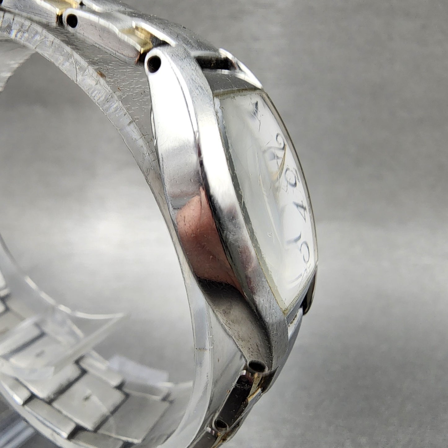 Seiko Watch Women 23mm White Dial Two Tone Tourneau 7N000AG0 New Battery3
