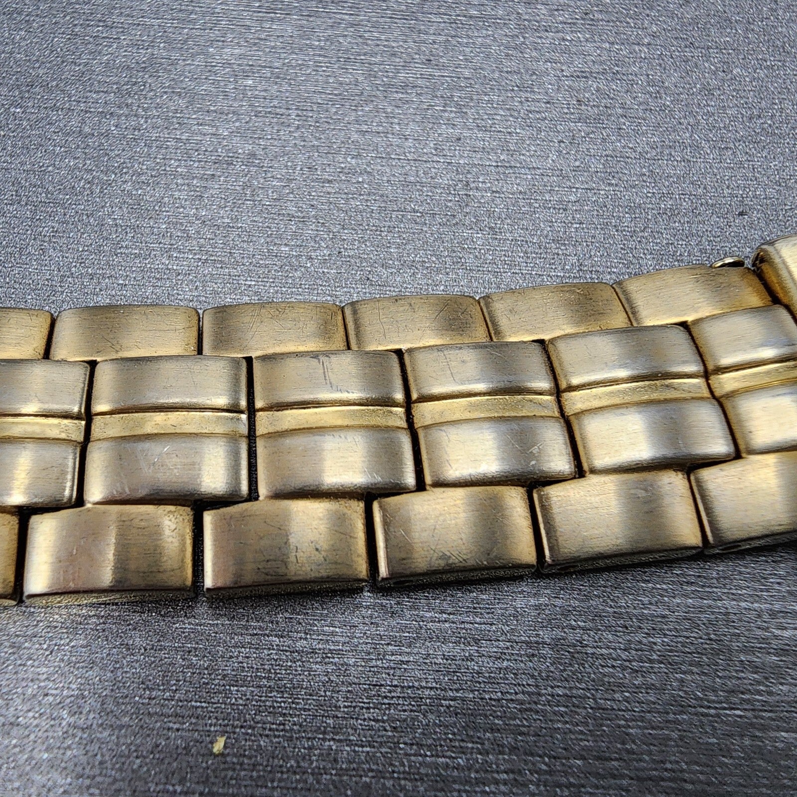 Seiko 32S2ZI Watch Bracelet 21mm Gold Tone Stainless Steel2