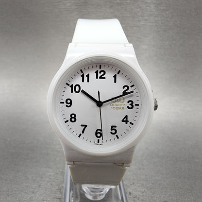 Citizen Q&Q Watch Women 34mm White Dial White Tone Round New Battery0