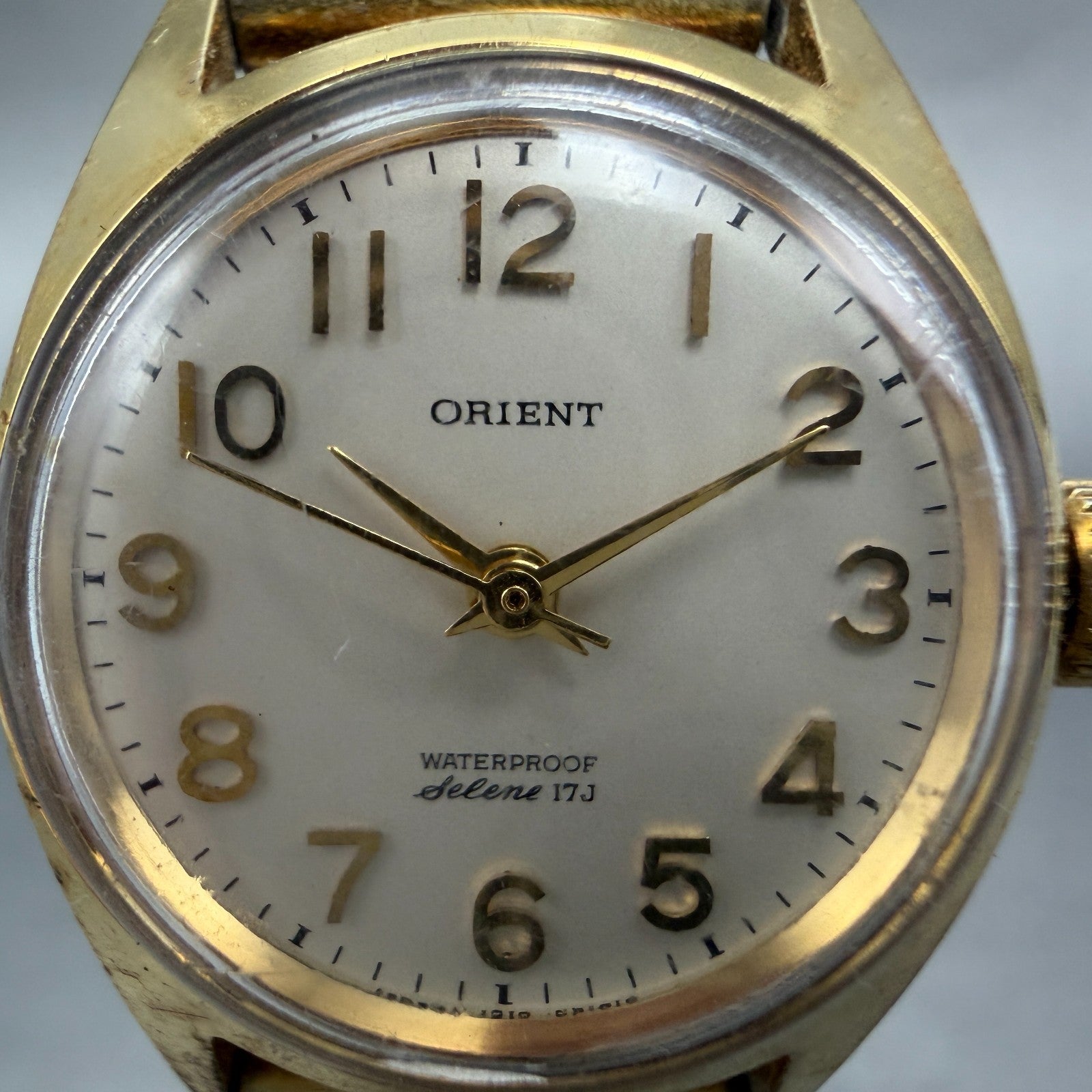Orient Selene Watch Women White Dial Gold Tone Manual Wind Runs Vintage1