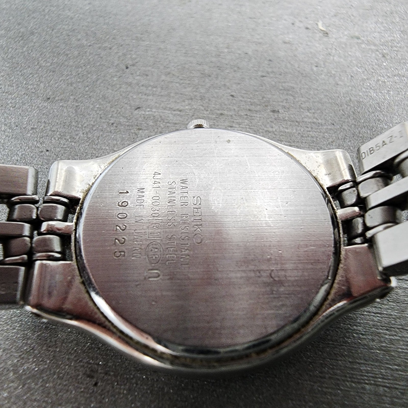 Seiko Exceline Watch Women 25mm MOP Dial Stainless Steel Round 4J410030 New Bat9