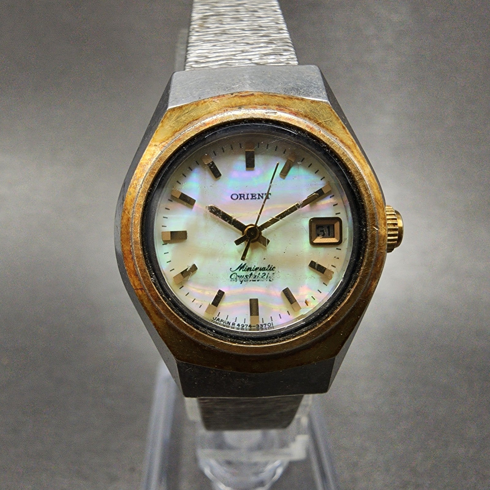 Orient Minimatic Watch Women 25mm MOP Dial Two Tone Date 49733701 Runs0