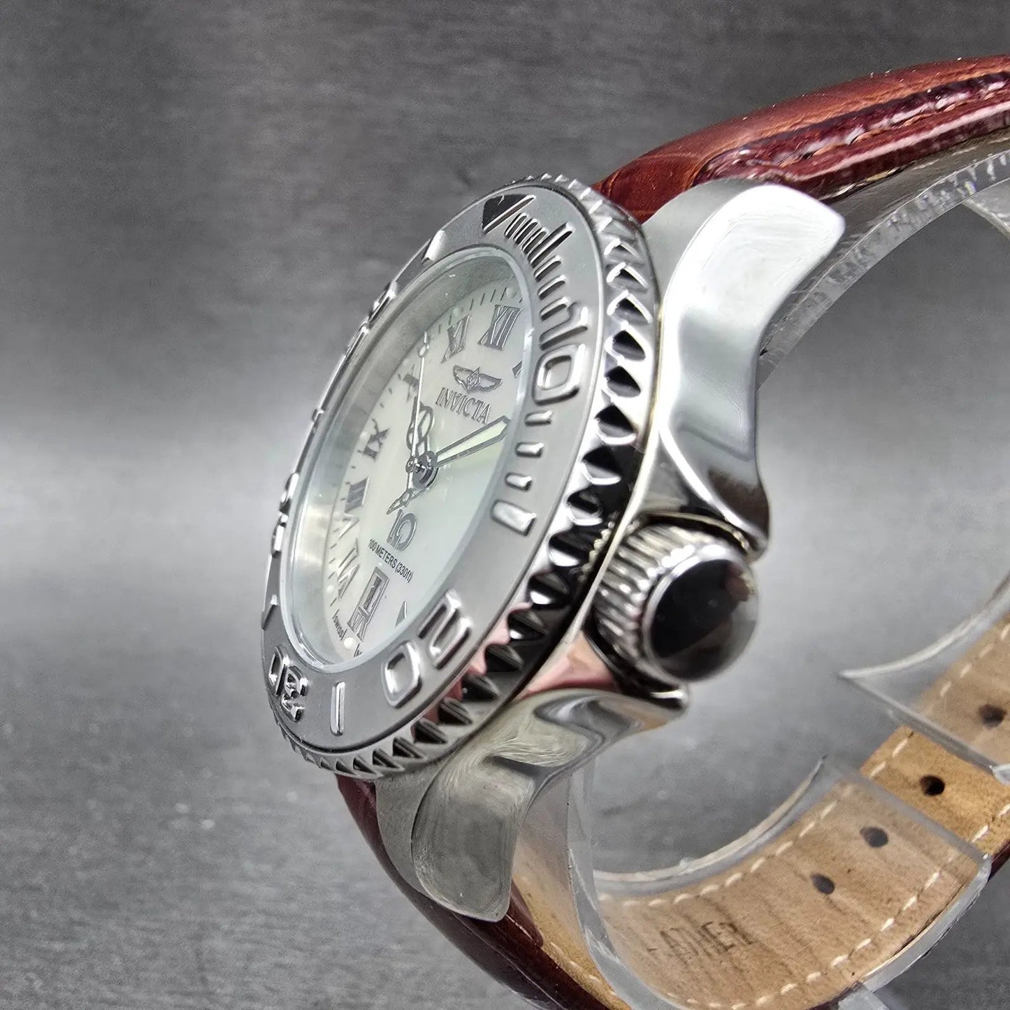 Invicta Wildflower Dive Watch Women 34mm MOP Dial Silver Tone Date 4396 New Batt2