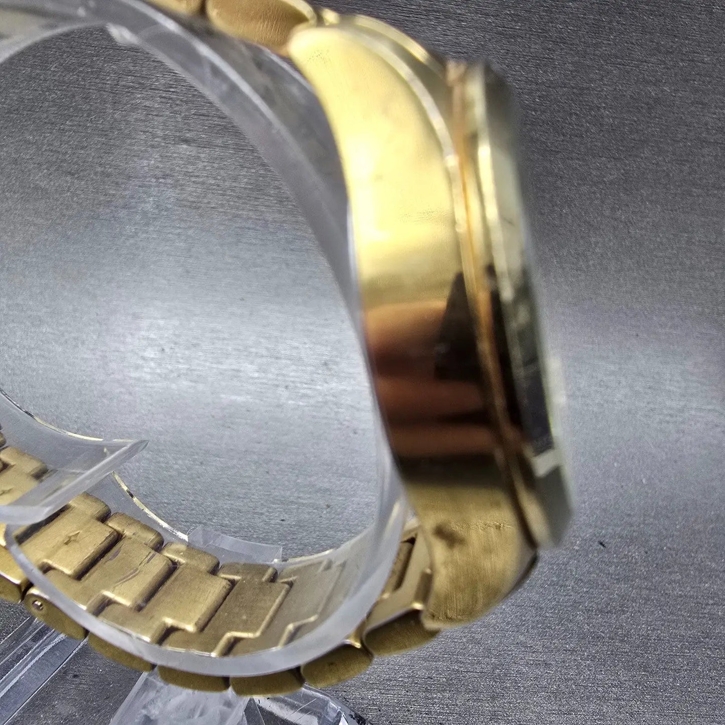 Invicta Watch Women 33mm MOP Dial Gold Tone Round 31105 New Battery Cream3