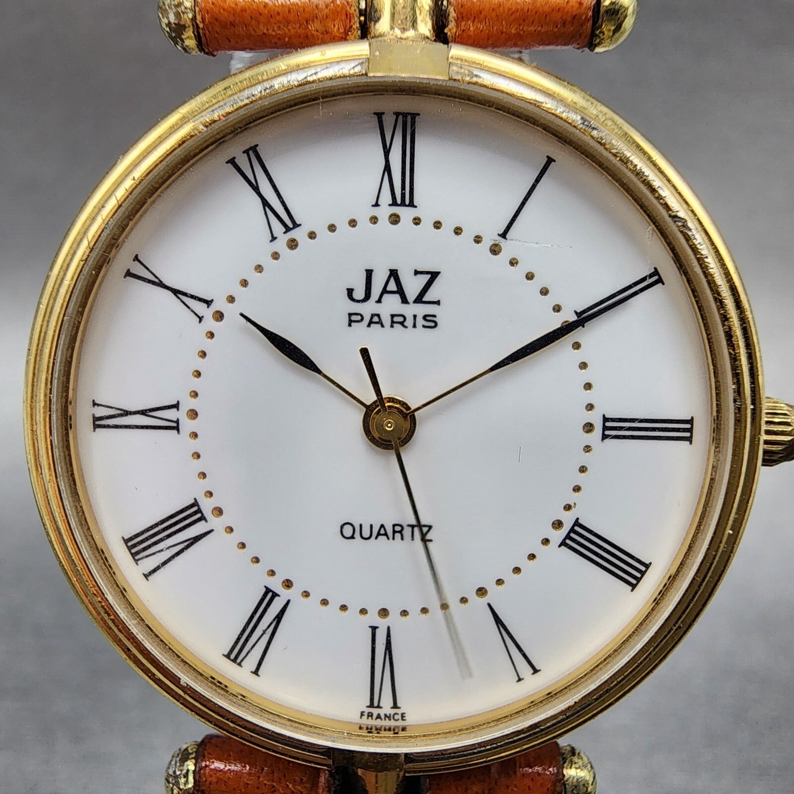 Jaz Paris Watch Women 30mm White Dial Gold Tone Round Leather Band New Battery1