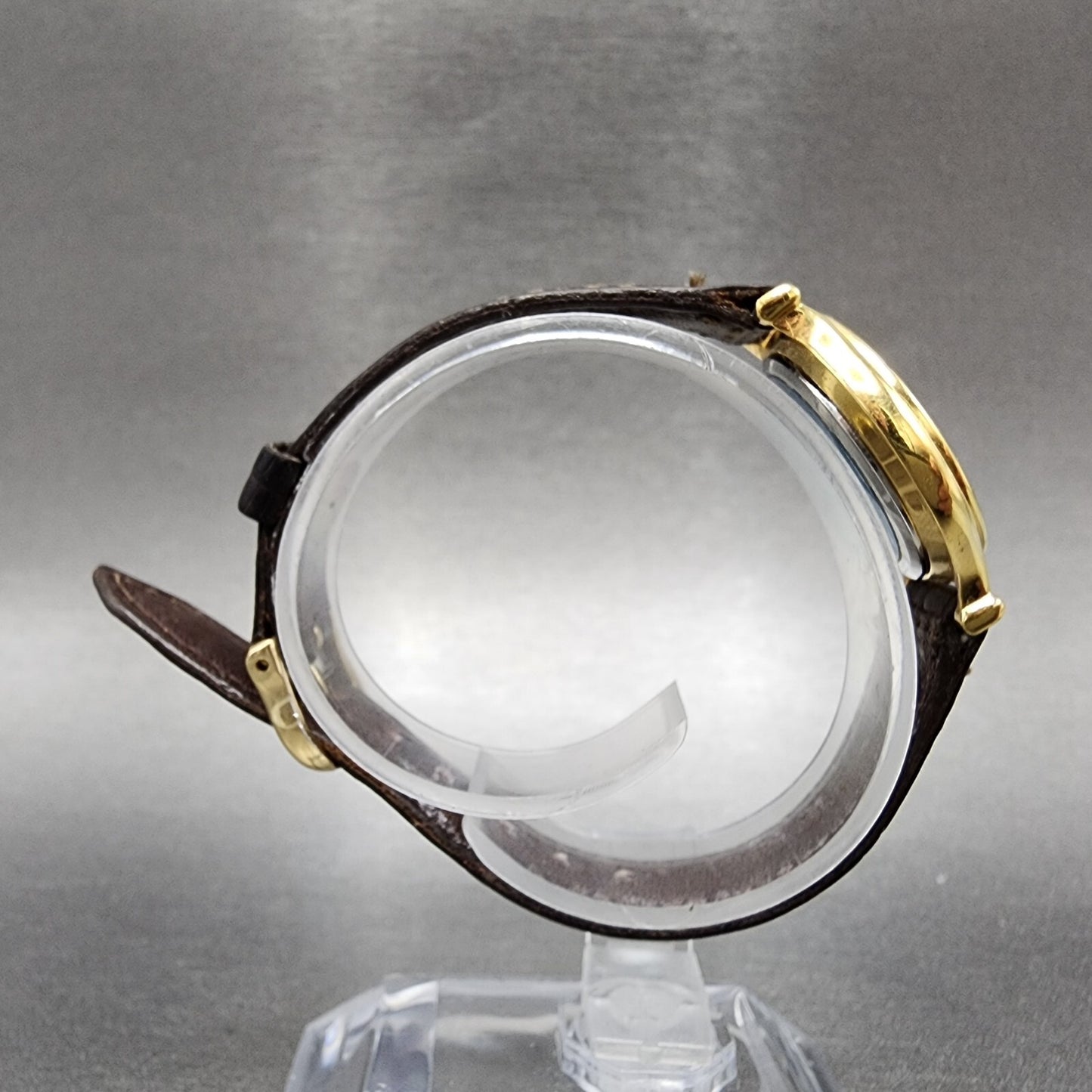 Seiko Age Of Discovery Watch Women 26mm White Dial Gold Tone Date 3Y020B09 PART9