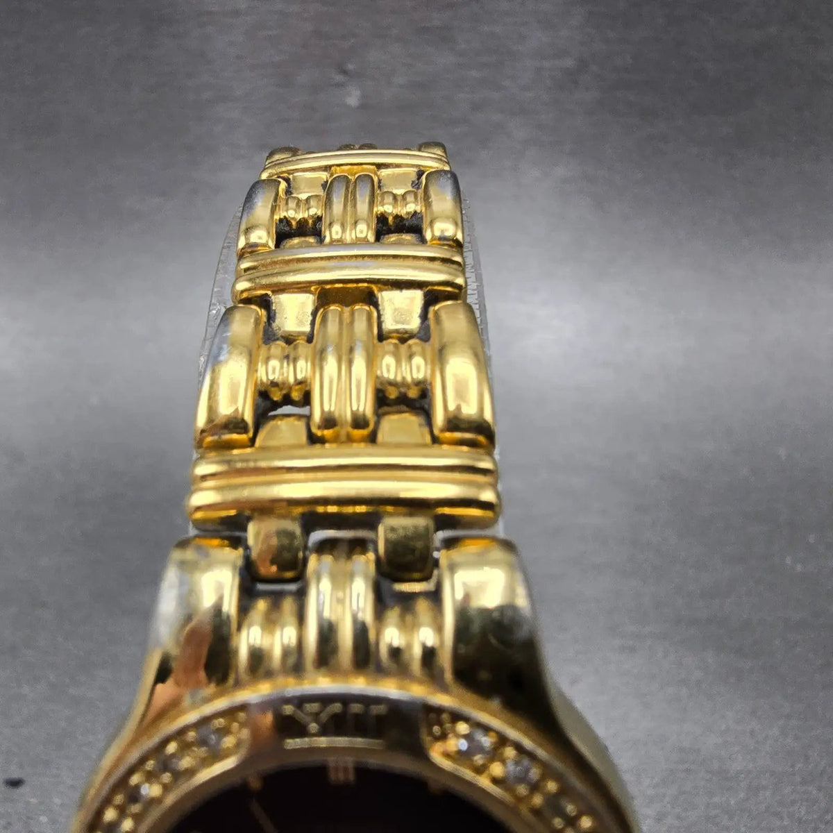 Wittnauer Laureate Watch Women 25mm Black Dial Gold Tone Date Round New Battery4