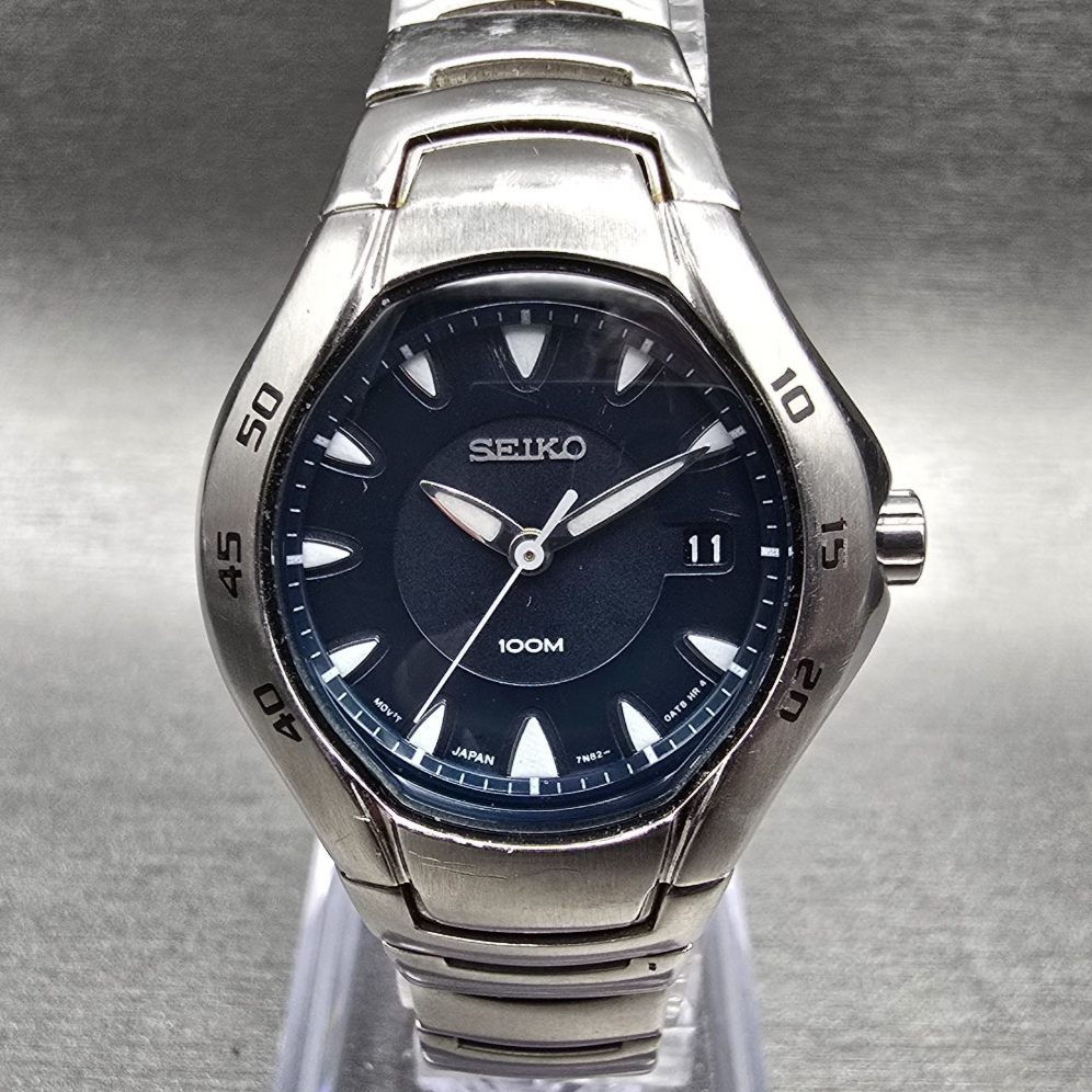 Seiko Watch Women 28mm Blue Dial Silver Tone Date Round 7N82-0AL0 New Battery0
