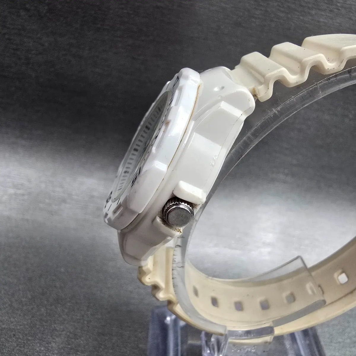 Casio Dive Watch Women 34mm White Dial White Tone Date Round LRW-200H New Batt2