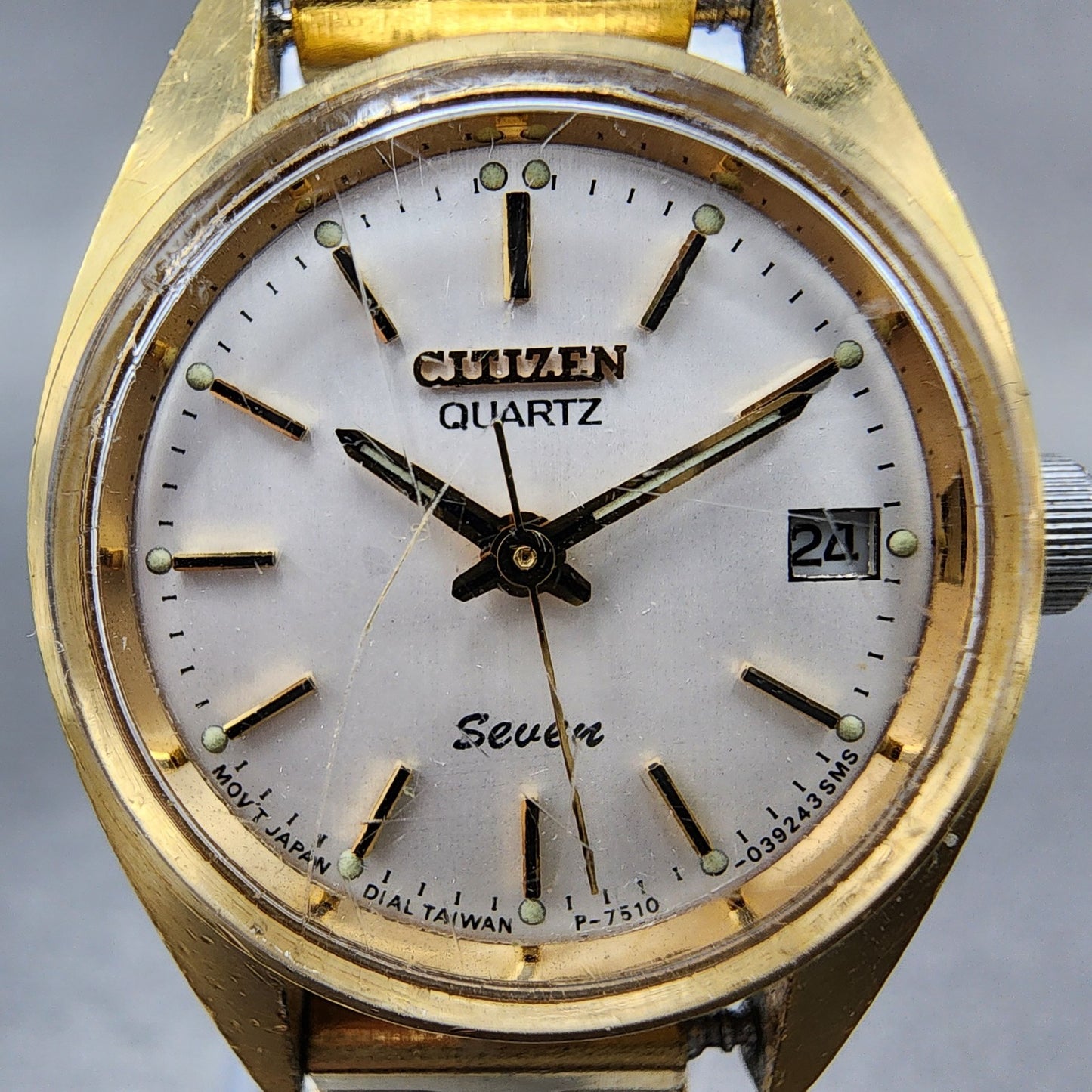 Citizen Seven Watch Women 24mm White Dial Gold Tone Date Round New Battery VTG1