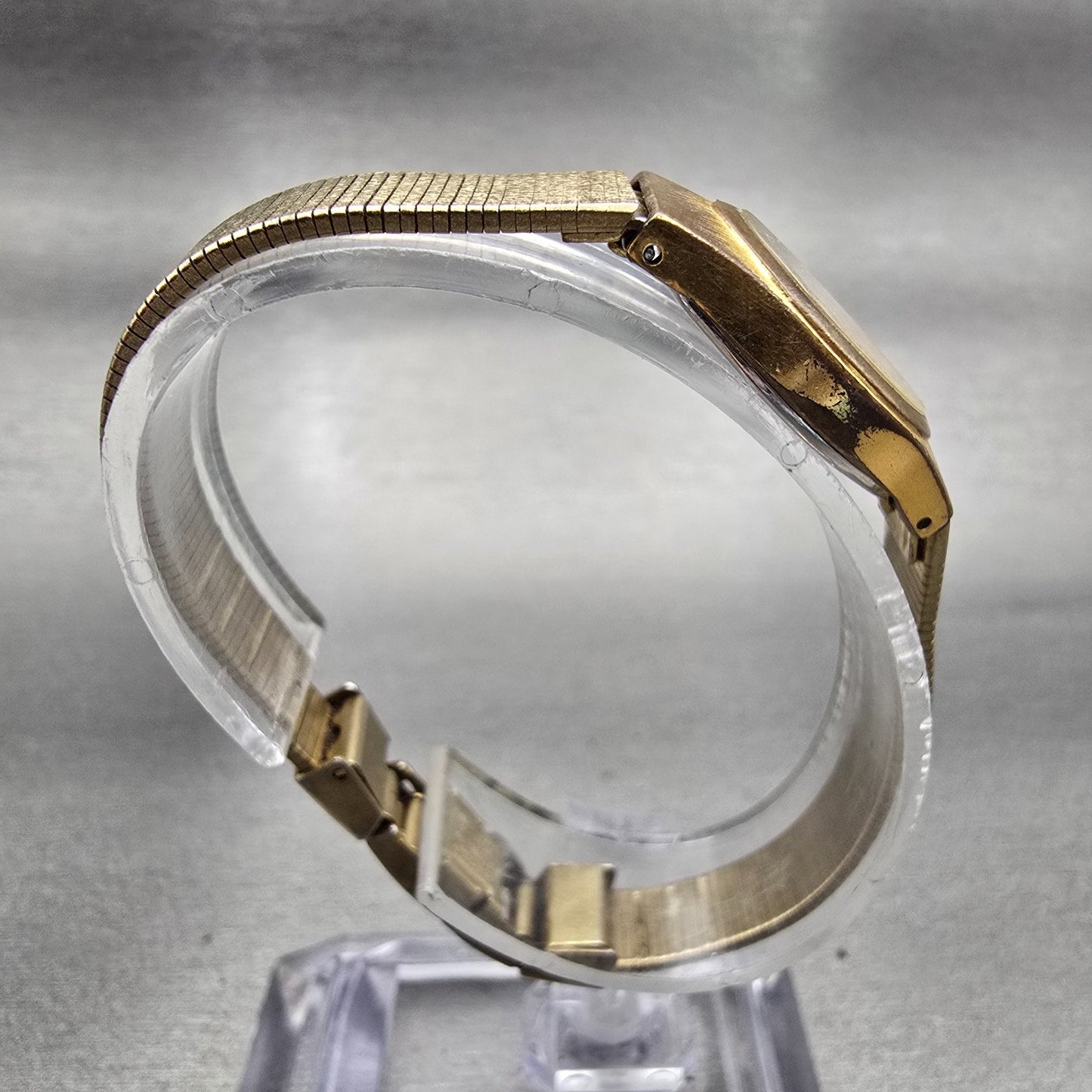 Seiko Watch Women 19mm Champagne Dial Gold Tone Round 4N00-0661 New Battery VTG8