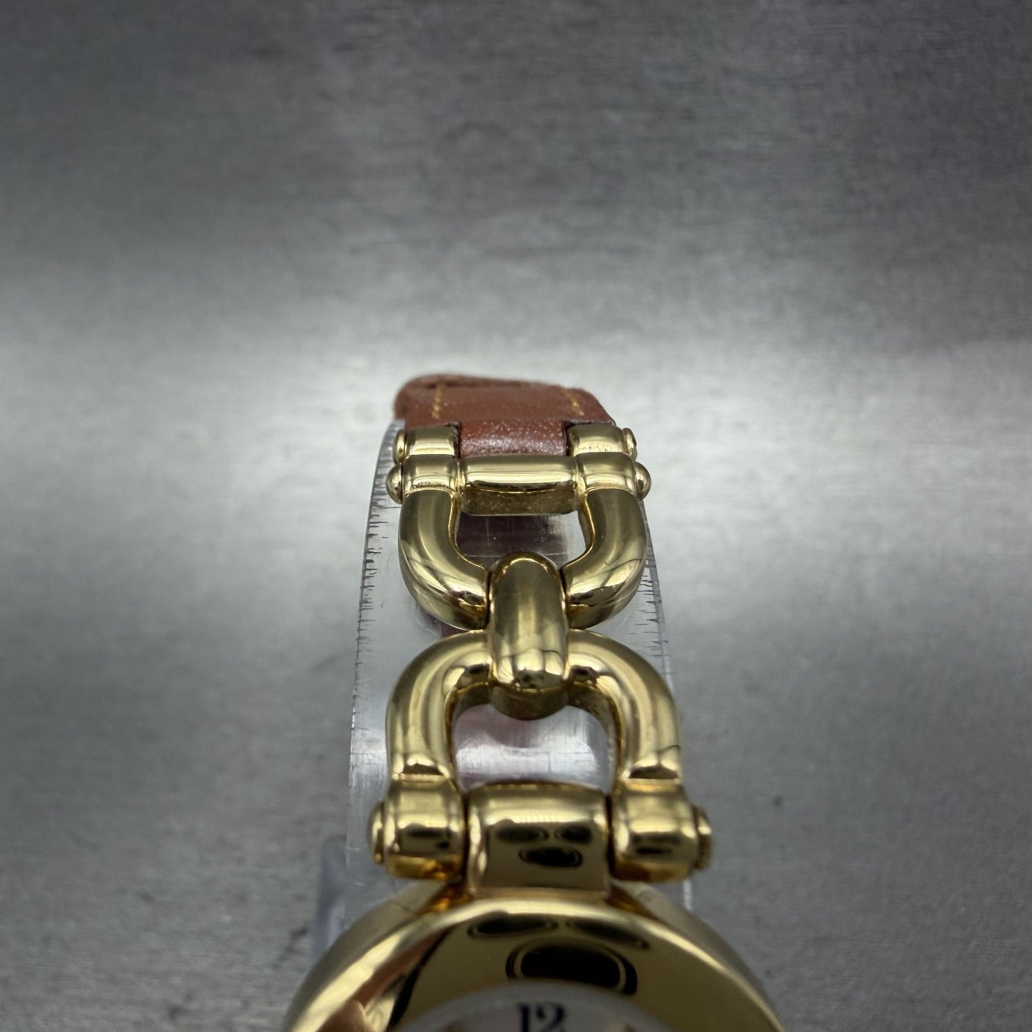 Coach Watch Women 22mm White Dial Gold Tone Round Leather W006 New Battery4