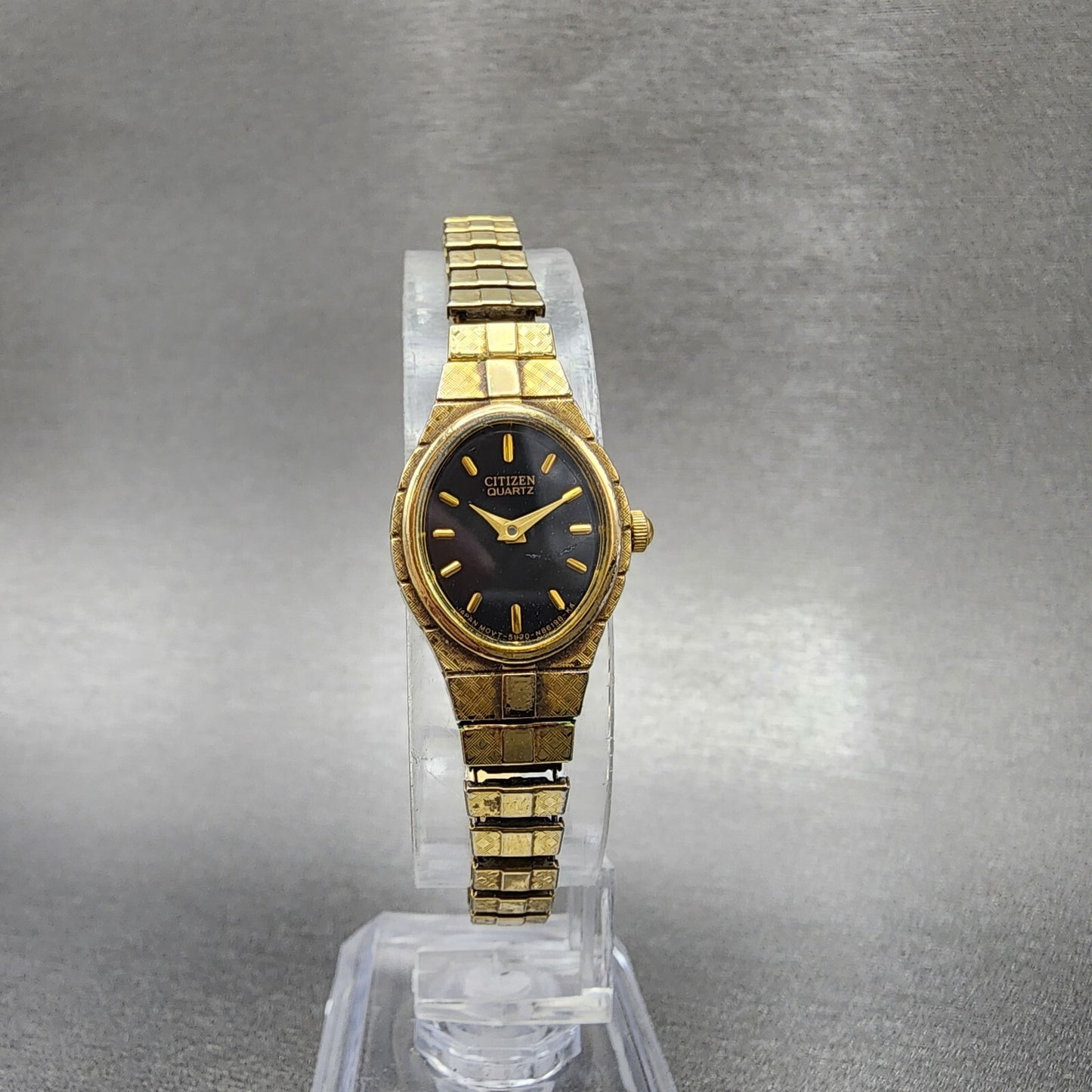VTG Citizen Watch Women 16mm Black Dial Gold Tone Oval 5920-S52446 New Battery