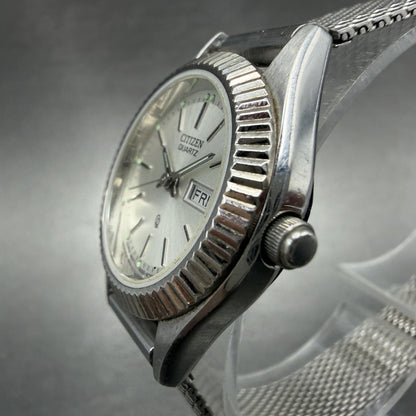 Citizen CQ Watch Women 26mm Silver Dial Silver Tone Daydate 6000-R07299 New Batt2