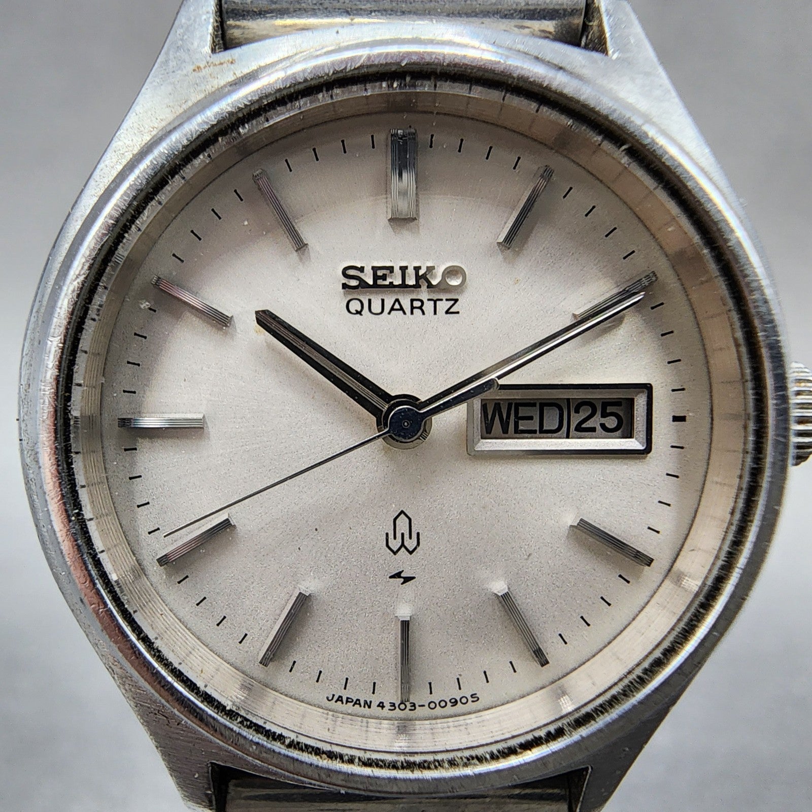 Seiko Watch Women 27mm White Dial Silver Tone Daydate Round 43030030 New Batt1