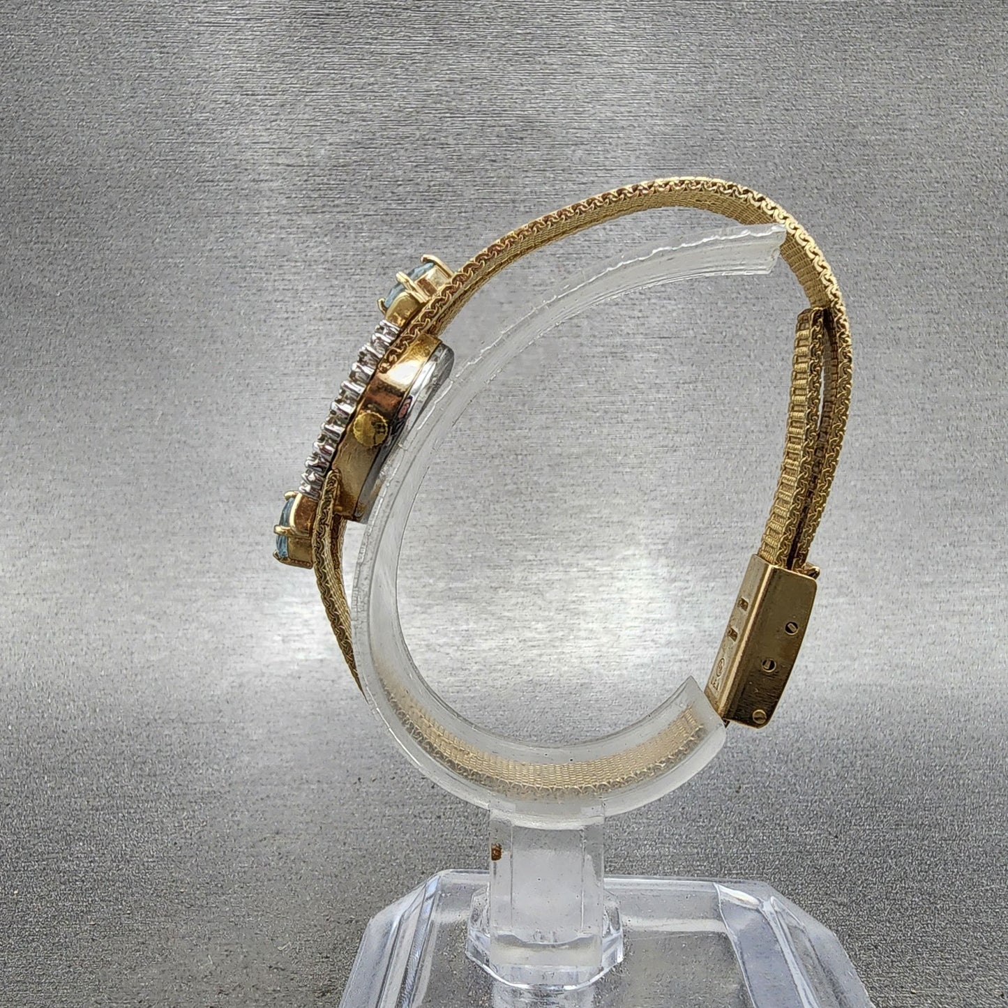 Armitron Deauville Diamond Watch Women 15mm Gold Dial Gold Tone Oval New Battery6