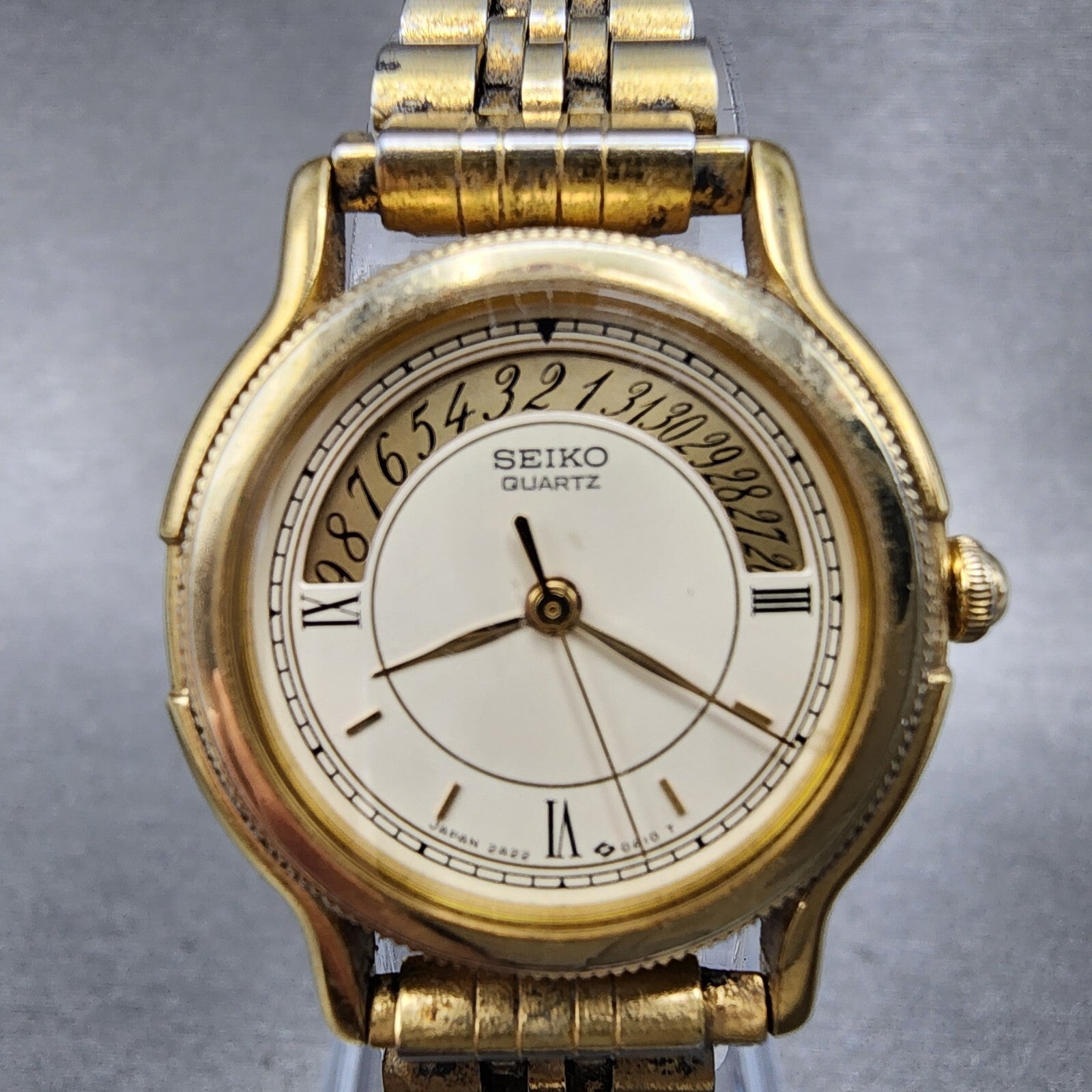 Seiko Watch Women 26mm Cream Dial Gold Tone Round 2A220A10 New Battery1
