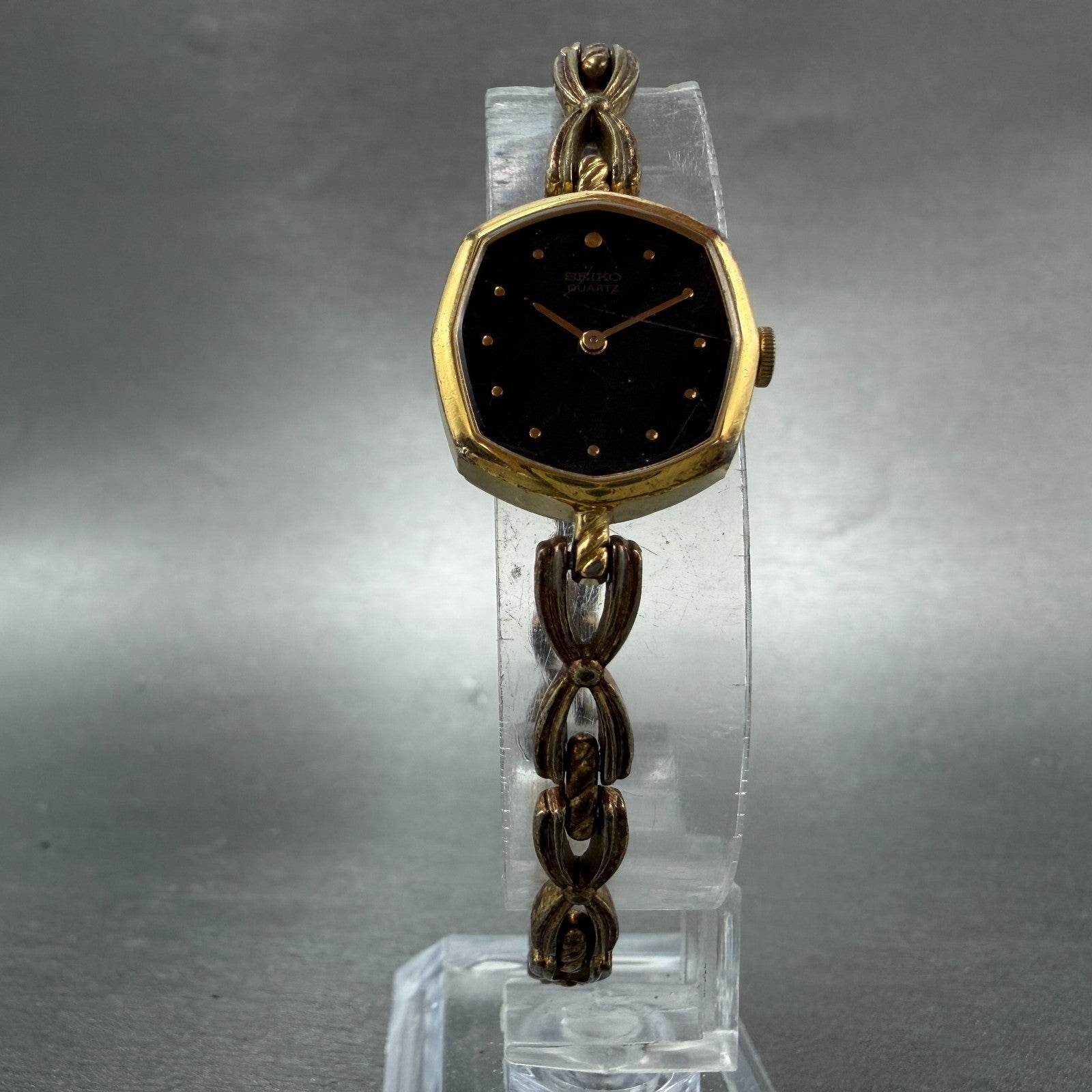 Seiko Watch Women 19mm Black Dial Gold Tone Octagon 1400-6430 New Battery5