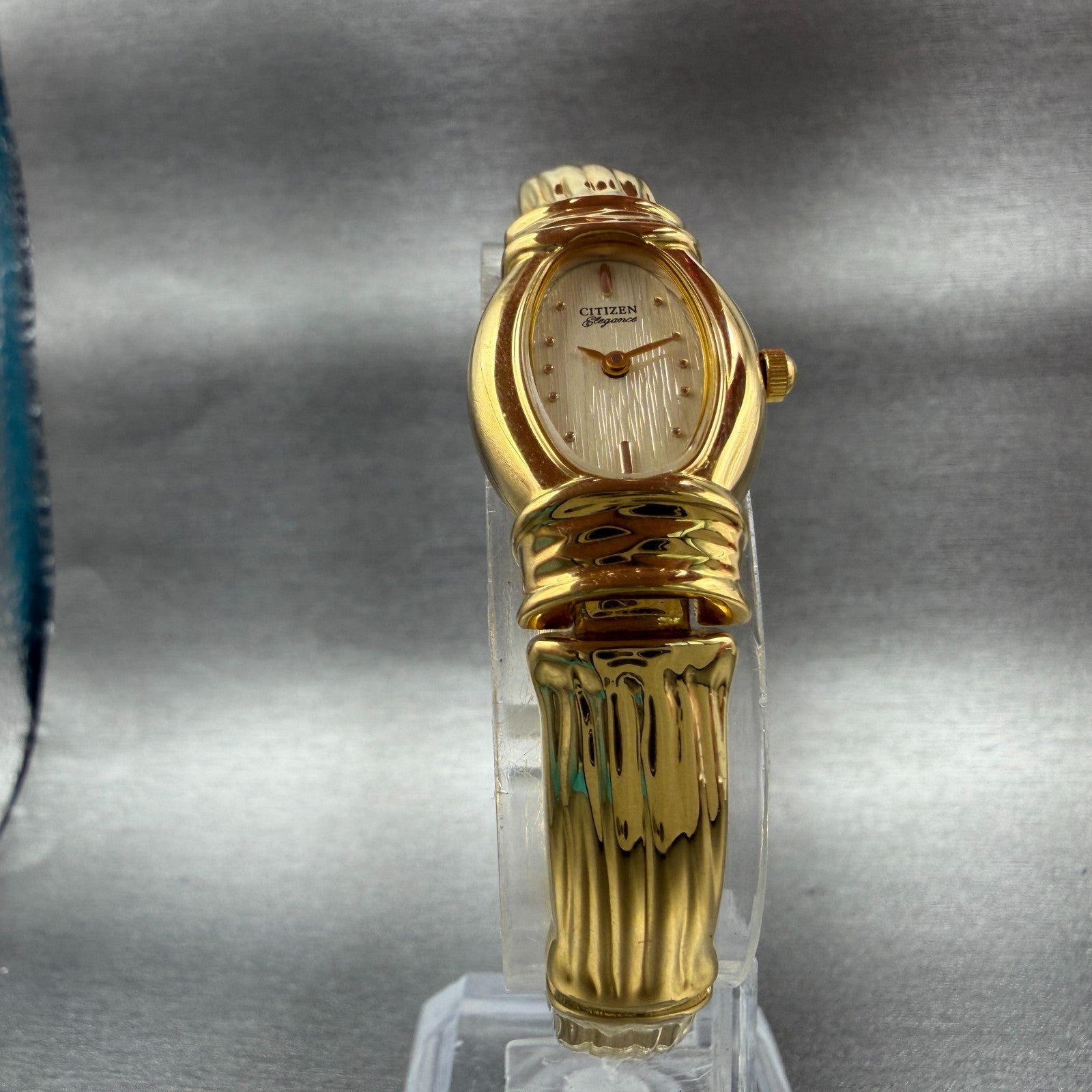Citizen Elegance Watch Women 17mm Champagne Dial Gold Tone Oval New Battery5