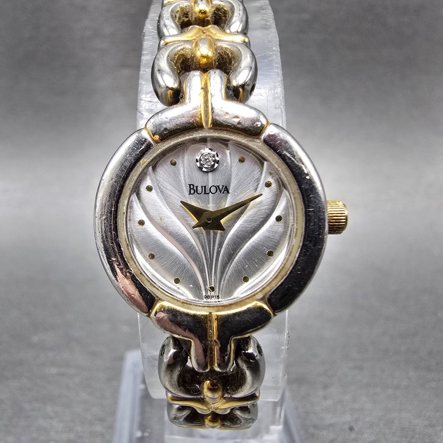 Bulova Watch Women 20mm Silver Dial Two Tone Round 98P15 New Battery Diamond0