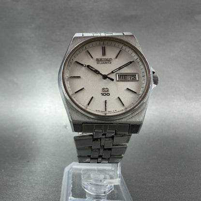 Seiko SQ 100 Watch Men 34mm White Dial Silver Tone READ Daydate 6923-8019 NewBat5
