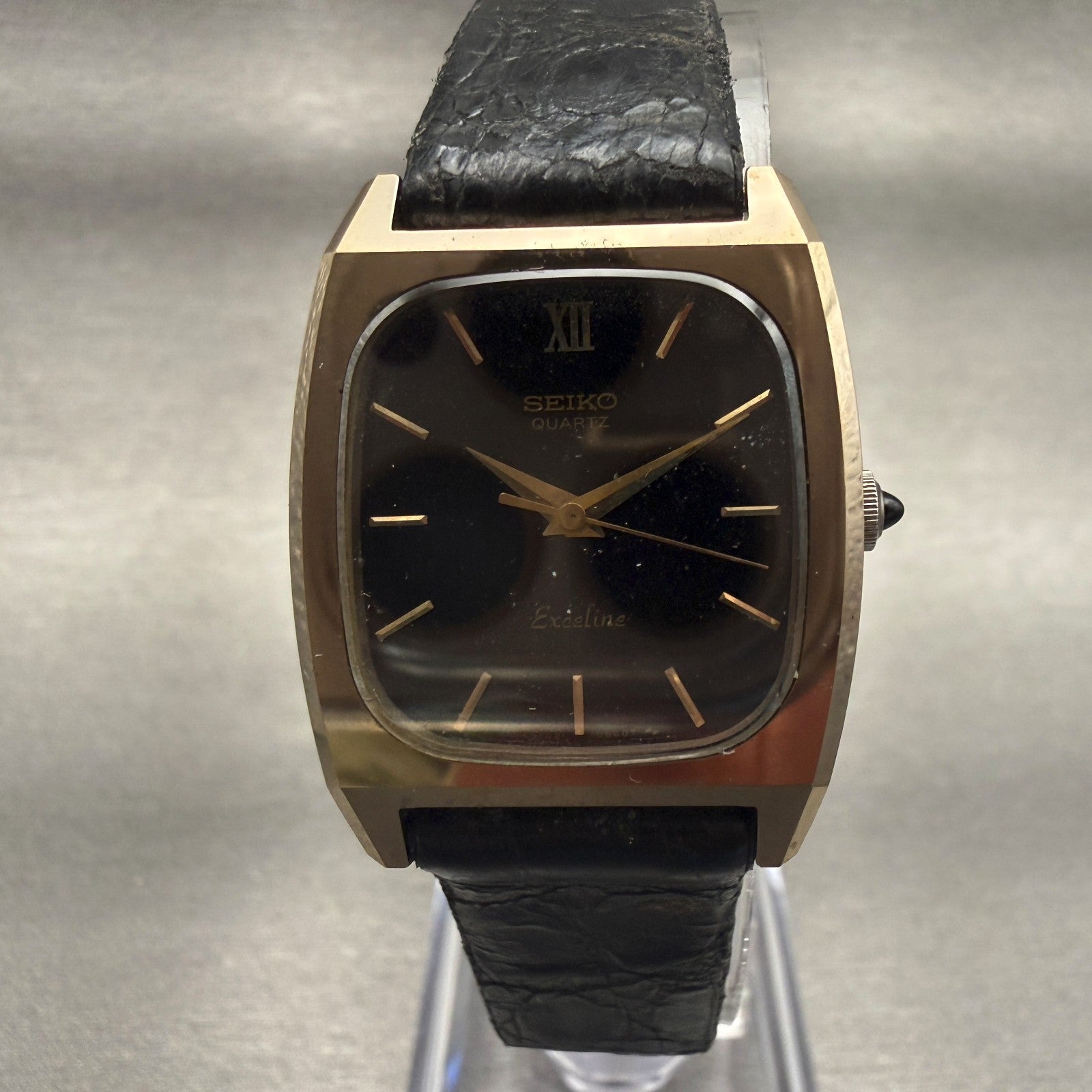 Seiko Exceline Watch Men 24mm Black Dial Gold Tone Rectangle 1421-5300 New Batt0