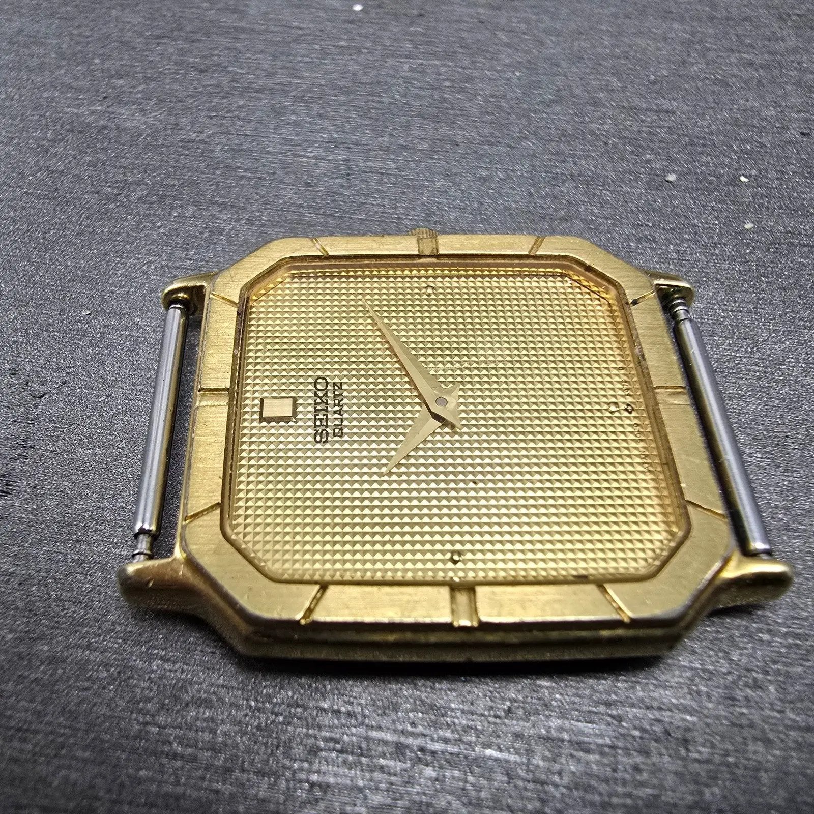 Seiko Tank Watch Men 28mm Champagne Dial Gold Tone Rectangle 9020-5320 PARTS VTG4