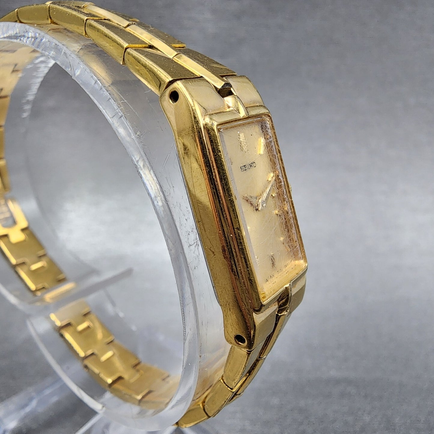Seiko Watch Women 13mm Gold Dial Gold Tone Rectangle 2E207479 New Battery3