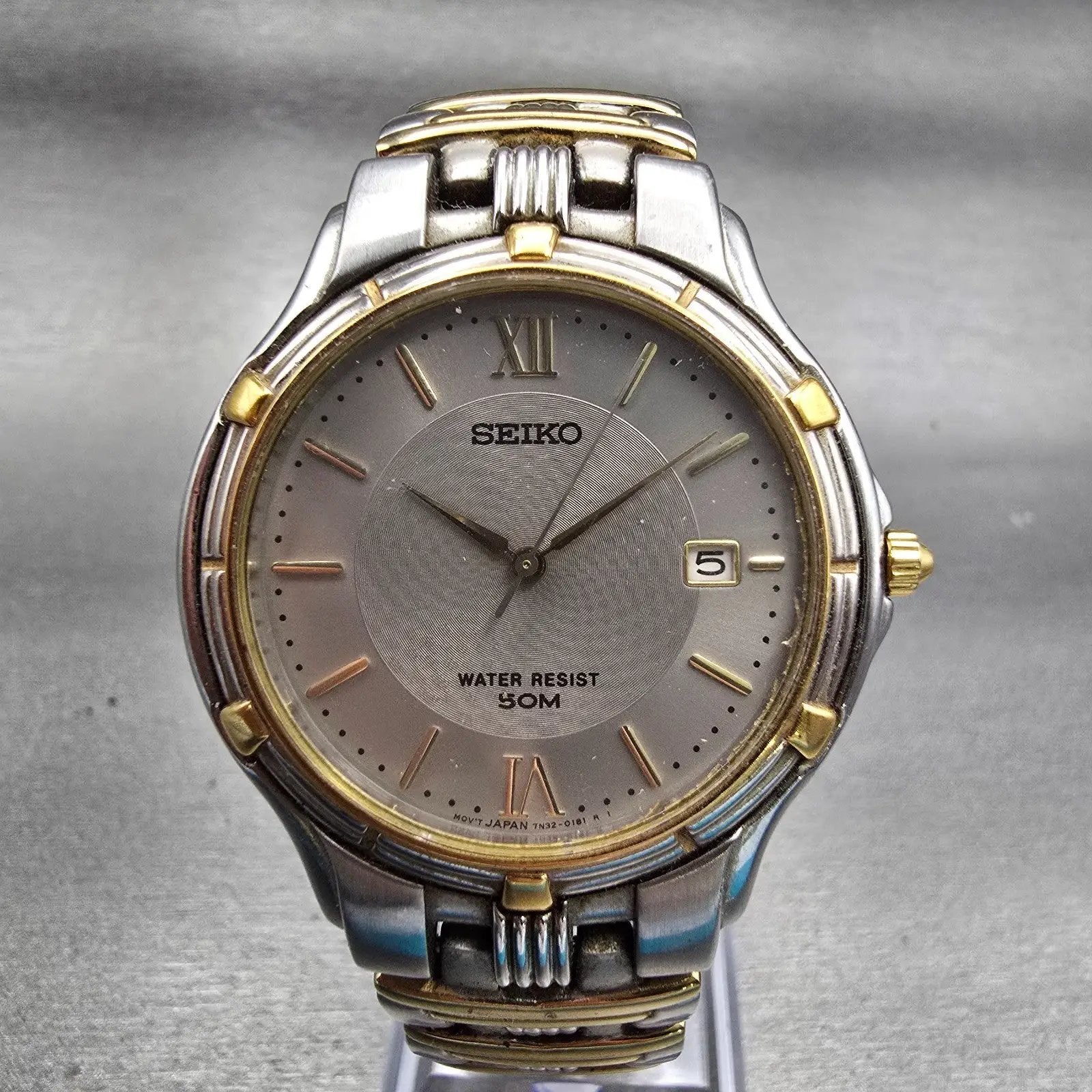 Seiko Watch Men 35mm Silver Dial Two Tone Date Round 7N32-0149 New Battery VTG0
