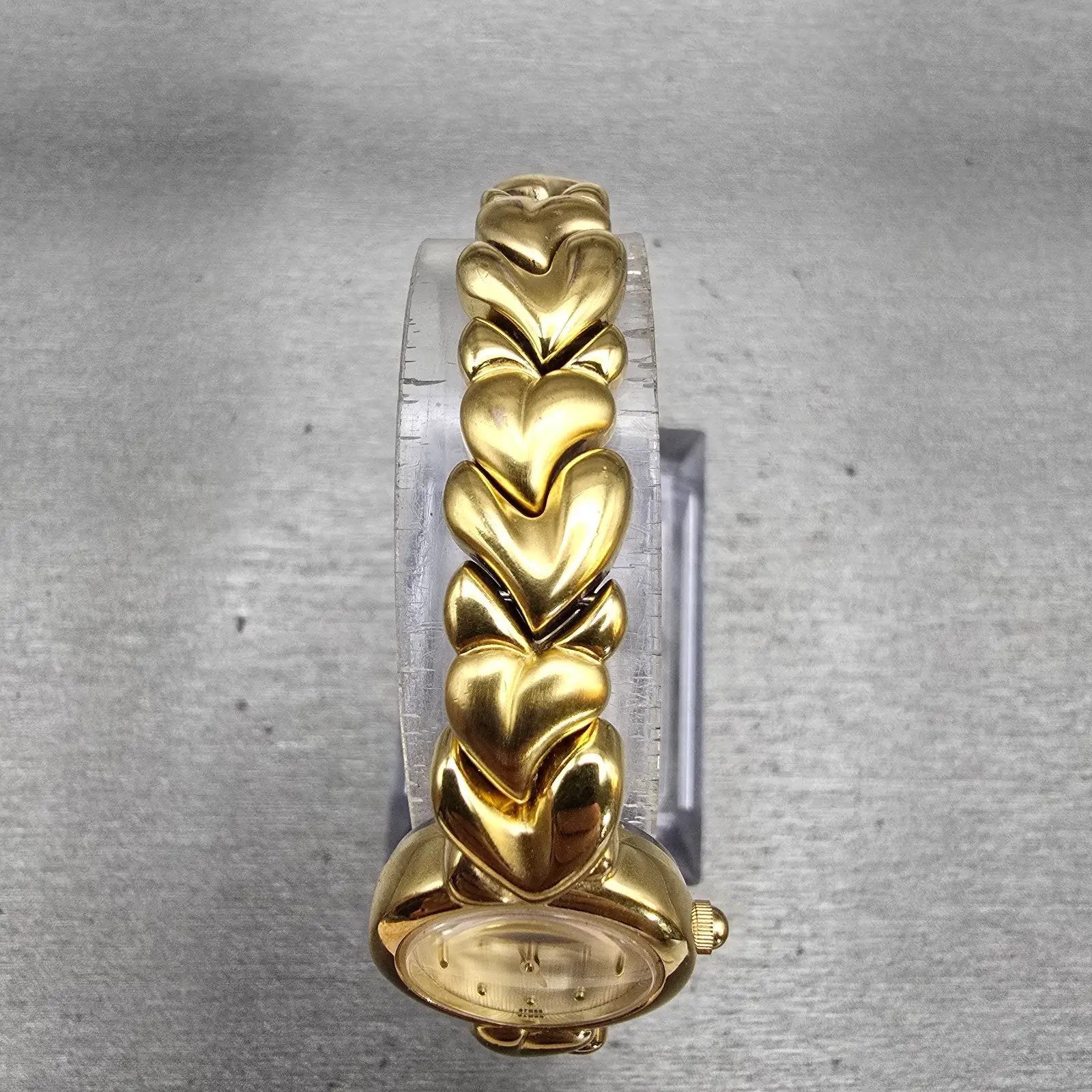 Bulova Watch Women 20mm Cream Dial Gold Tone Round Hearts 97S59 New Battery4