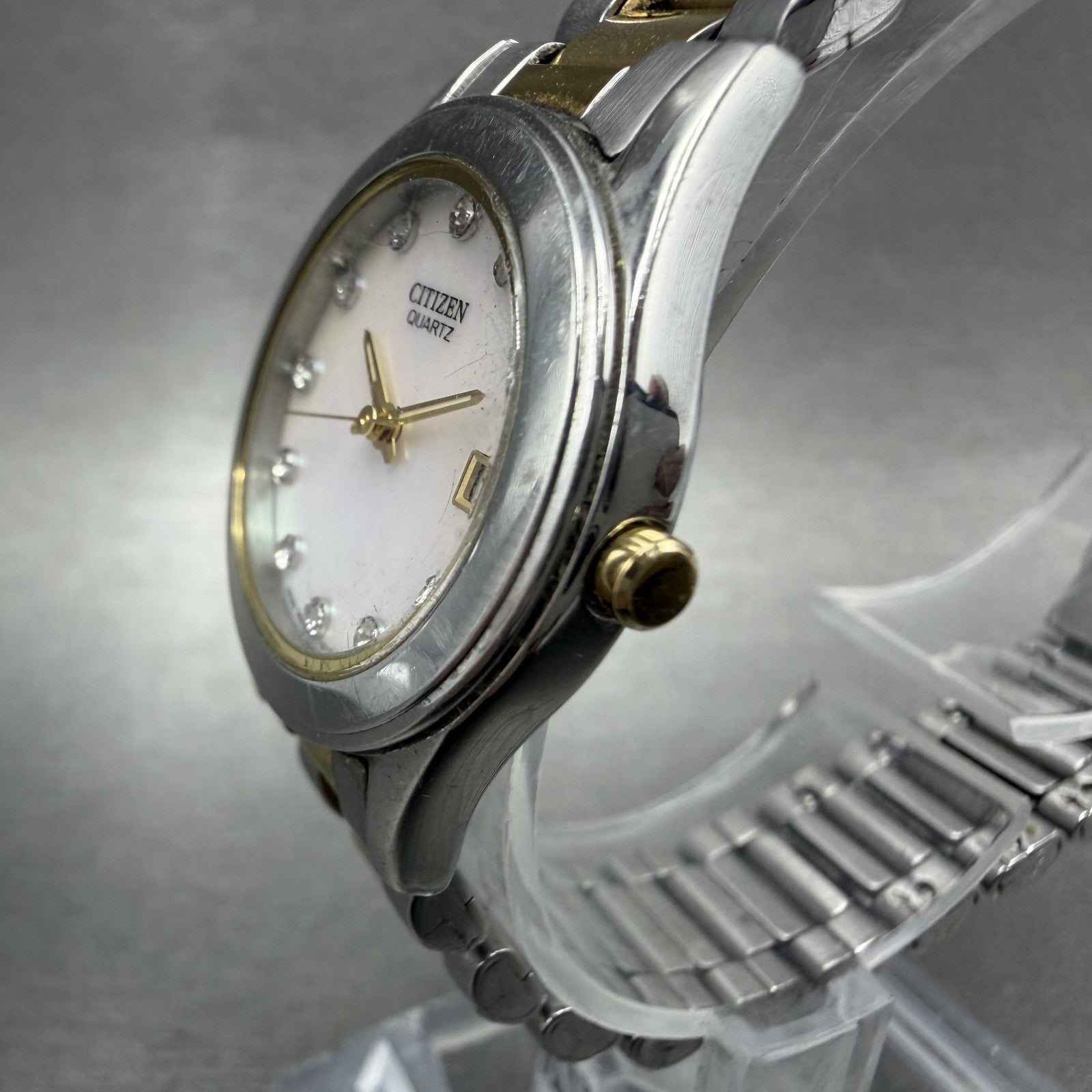 Citizen Watch Women 26mm MOP Dial Two Tone Date Round 1012S075670 New Battery2