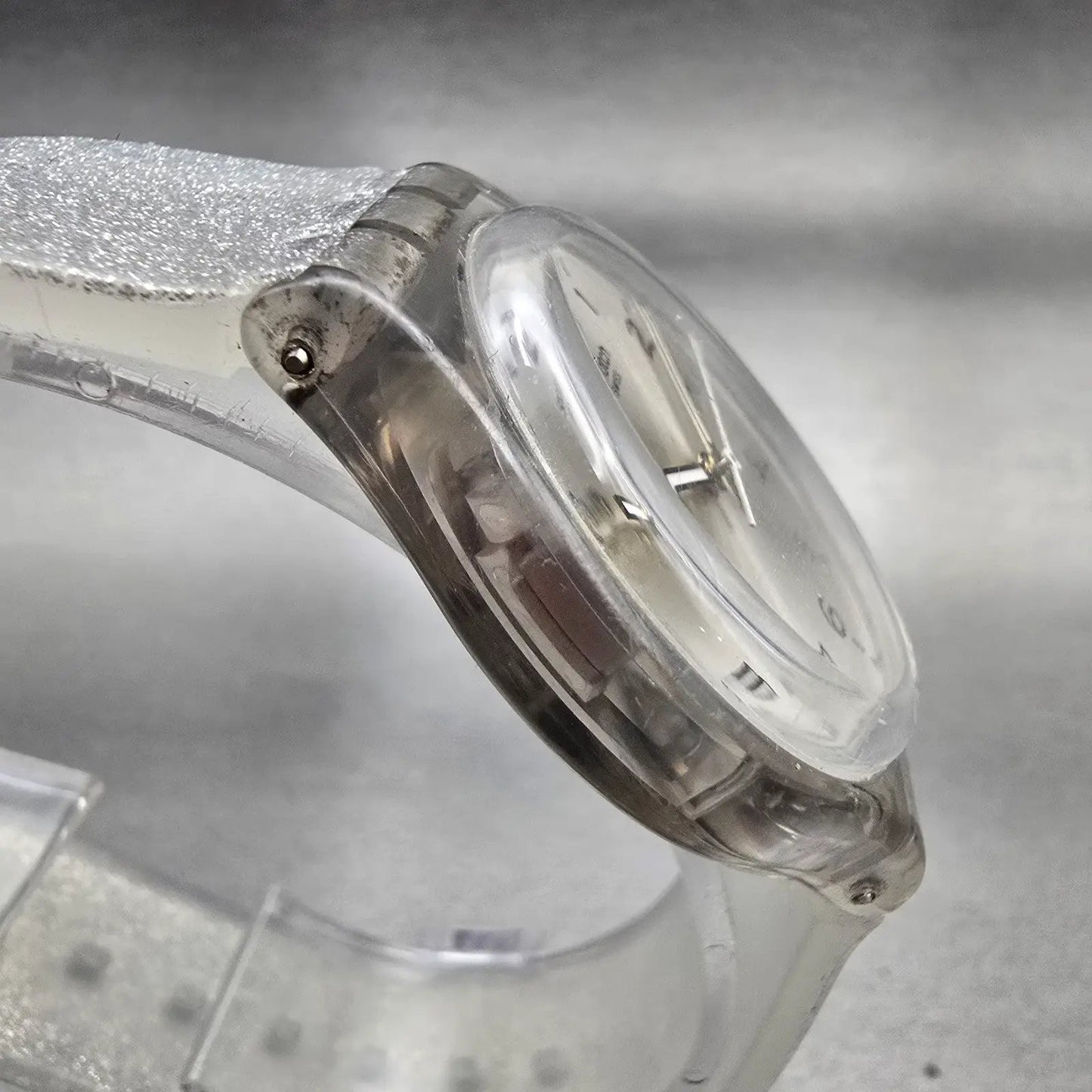 Swatch SILVERBLUSH Watch Men Silver Dial Clear Case Date GM416C New Battery G3