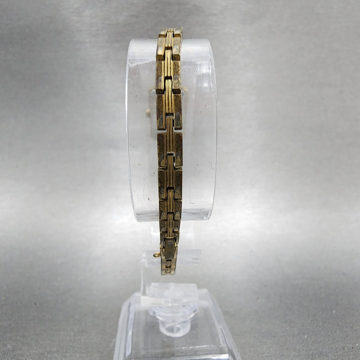 Seiko Watch Women 12mm Champagne Dial Gold Tone Rectangle 2E205179 New Battery7