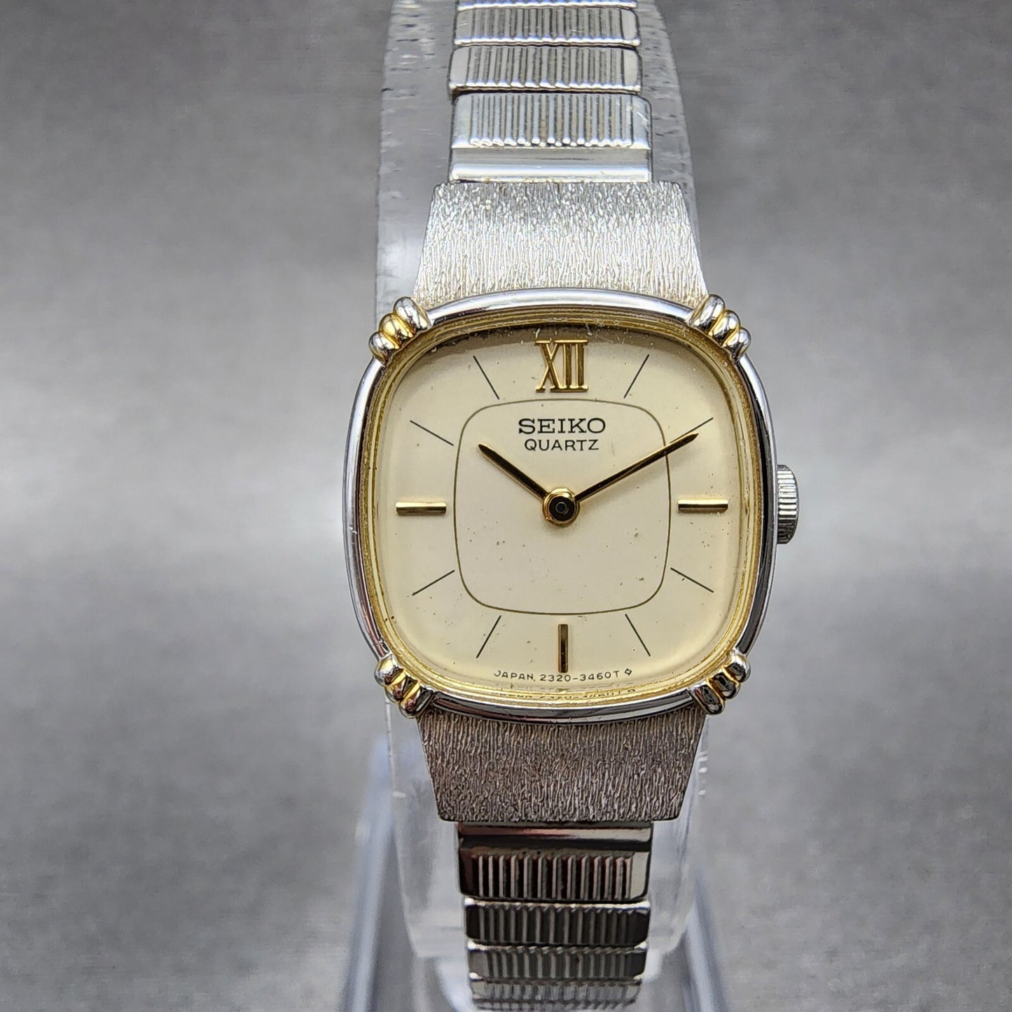 Seiko Watch Women 17mm Cream Dial Two Tone Rectangle 23206710 New Battery0