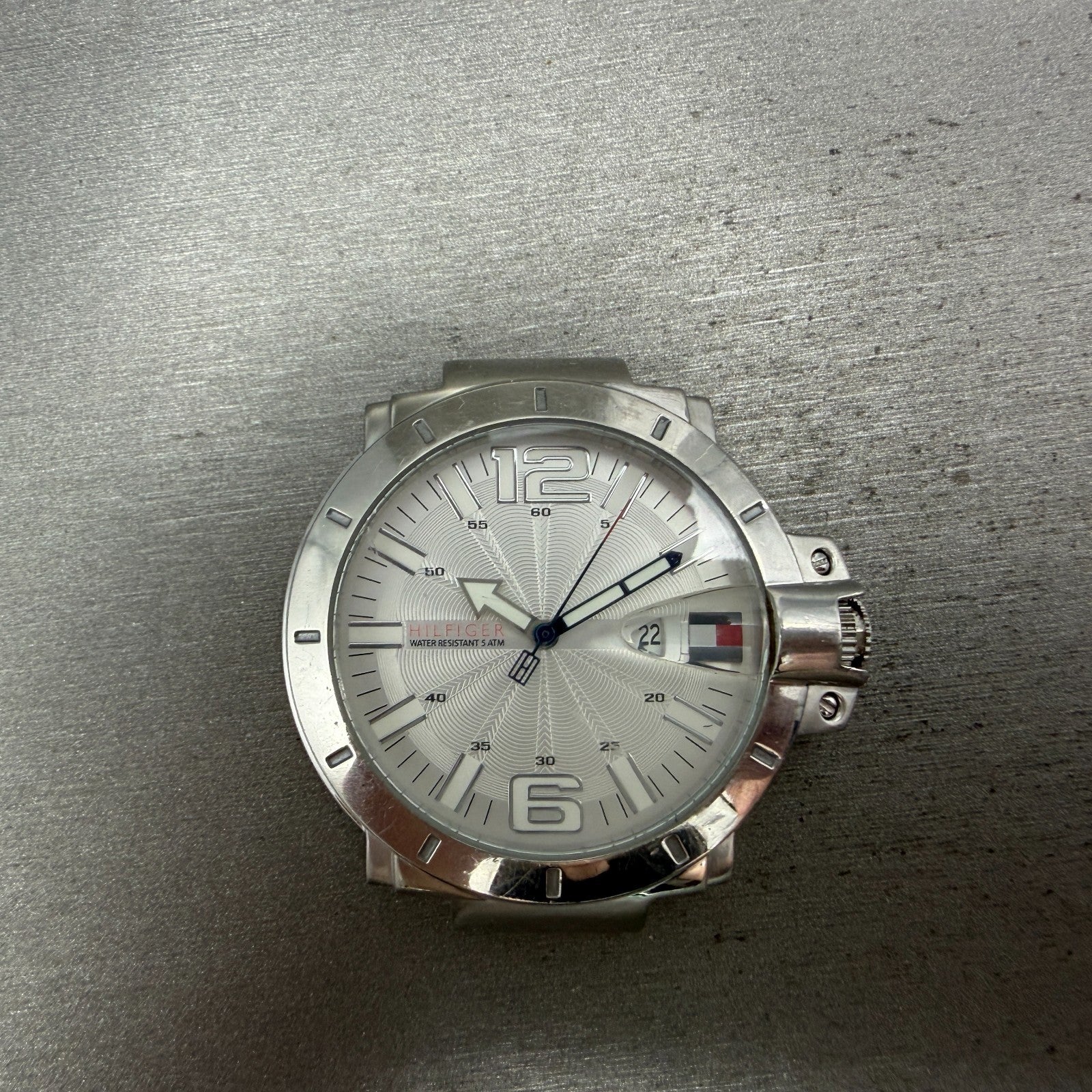 Tommy Hilfiger Watch Men 43mm Silver Dial Steel Date Round New Battery0