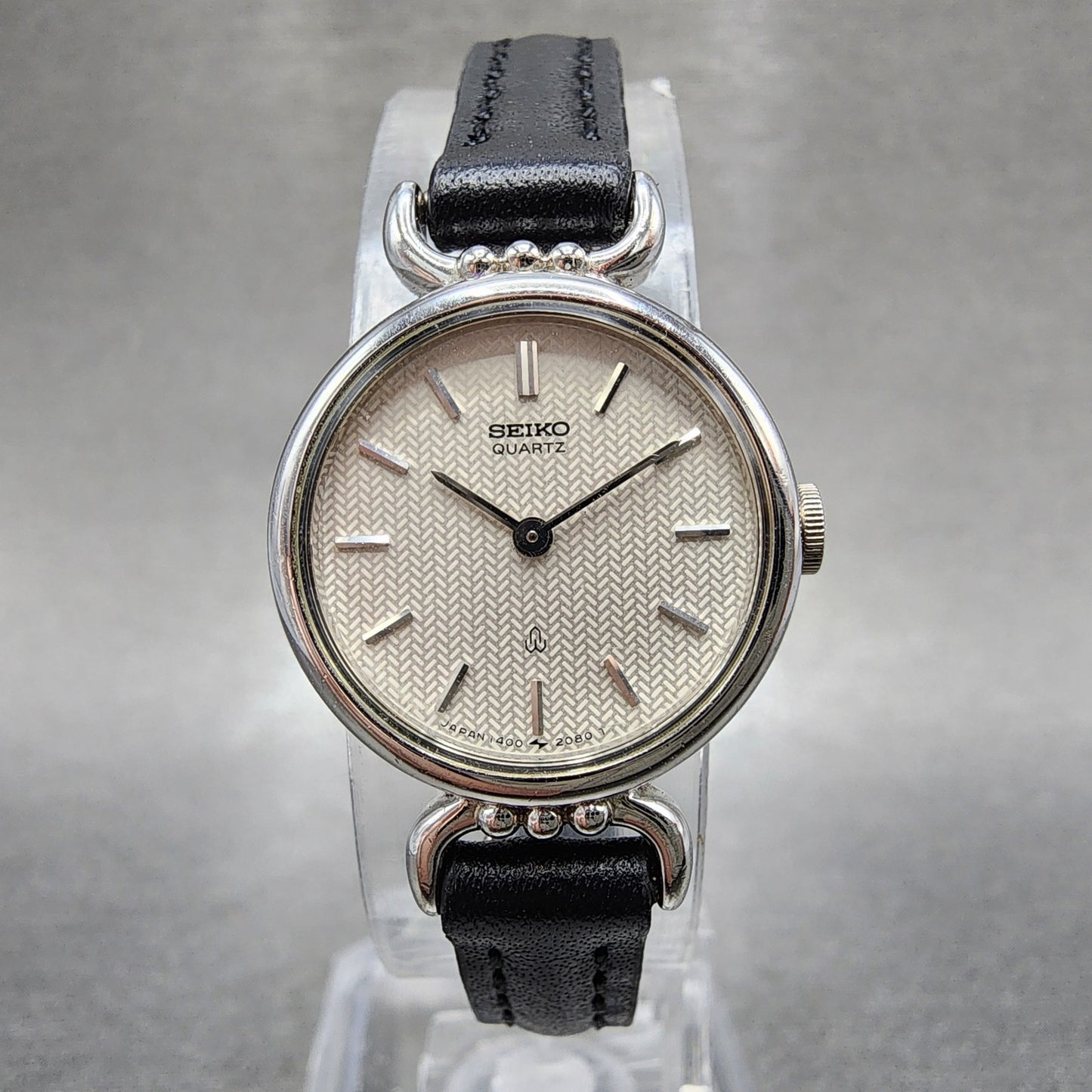 Seiko Watch Women 20mm Silver Dial Silver Tone Round 14000500 New Battery0