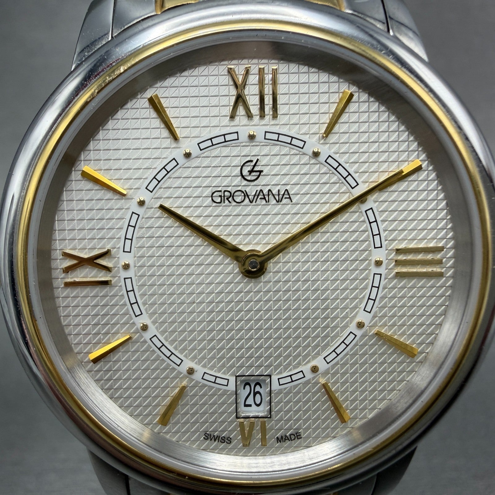 Grovana Watch Men 38mm White Dial Two Tone Date Round New Battery 170811
