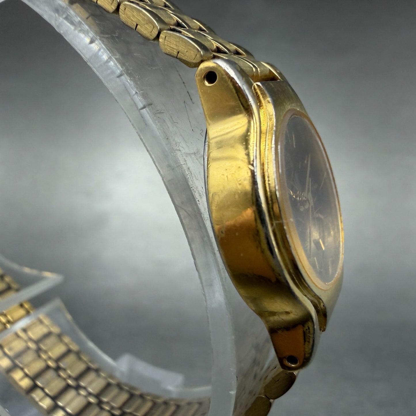 Seiko SX Watch Women 19mm Black Dial Gold Tone Round V401-0091 New Battery HJ63