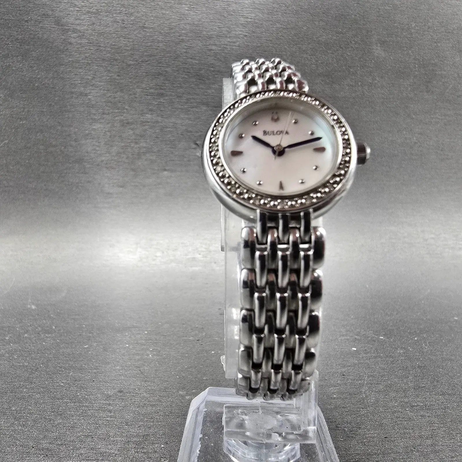 Bulova Watch Women 24mm MOP Dial Silver Tone Round READ!!!!!! 96R150 New Battery6