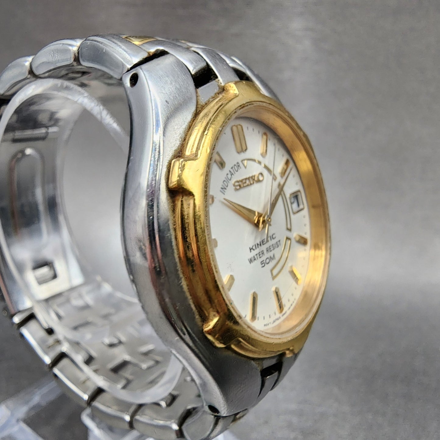 Seiko Kinetic Watch Men 37mm White Dial Two Tone Date 5m620a89 New Cap5