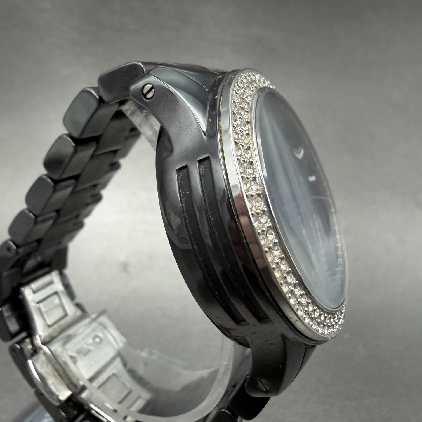 Michael Kors Runway Chrono Watch Women 40mm Black Dial Black Ceramic New Battery3