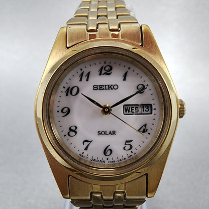 Seiko Solar Watch Women 26mm White Dial Gold Tone Daydate Round V138-0AA0 Runs