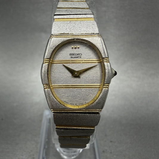 Seiko Watch Women 19mm Silver Dial Two Tone Oval Vintage 1400-8510 New Battey0
