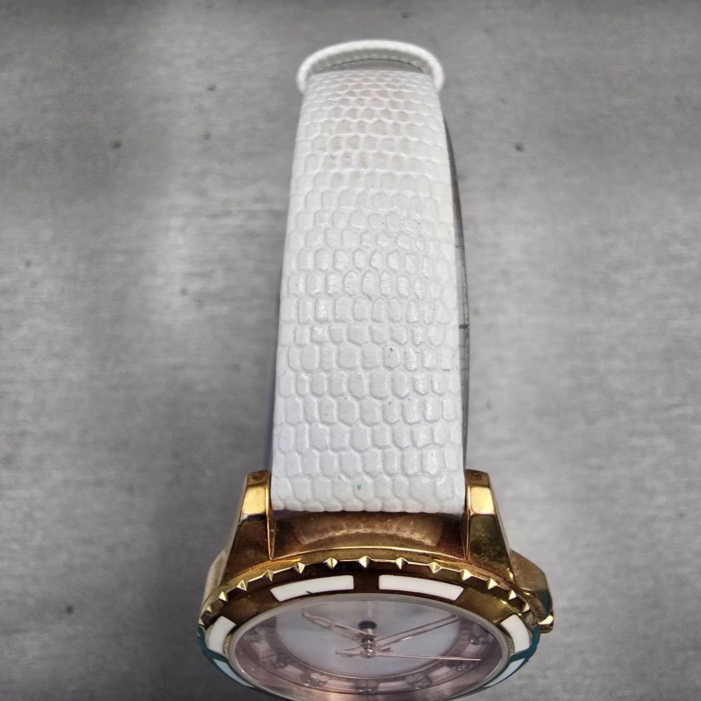 Bulova Watch Women 32mm MOP Dial Two Tone Diamonds Round 98P119 New Battery4
